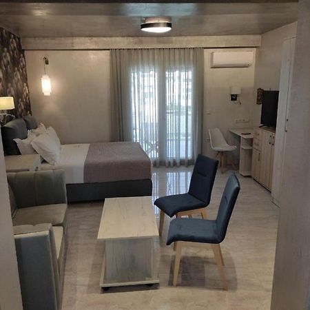 Sunny Luxury Penthouse Apartment Kavála ภายนอก รูปภาพ
